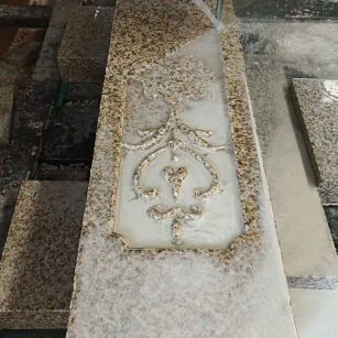 舟山 黄金麻花岗岩异形加工雕刻栏杆大柱