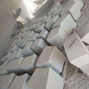 舟山 白麻花岗岩异形坐凳