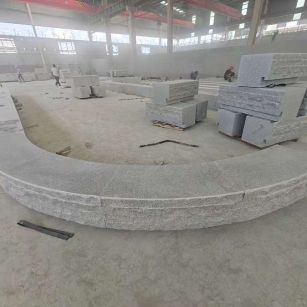 舟山 芝麻白异形坐凳，自然面光面弧形加工