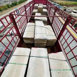 舟山 黄金麻花岗岩荔枝面，光面毛板装车完成