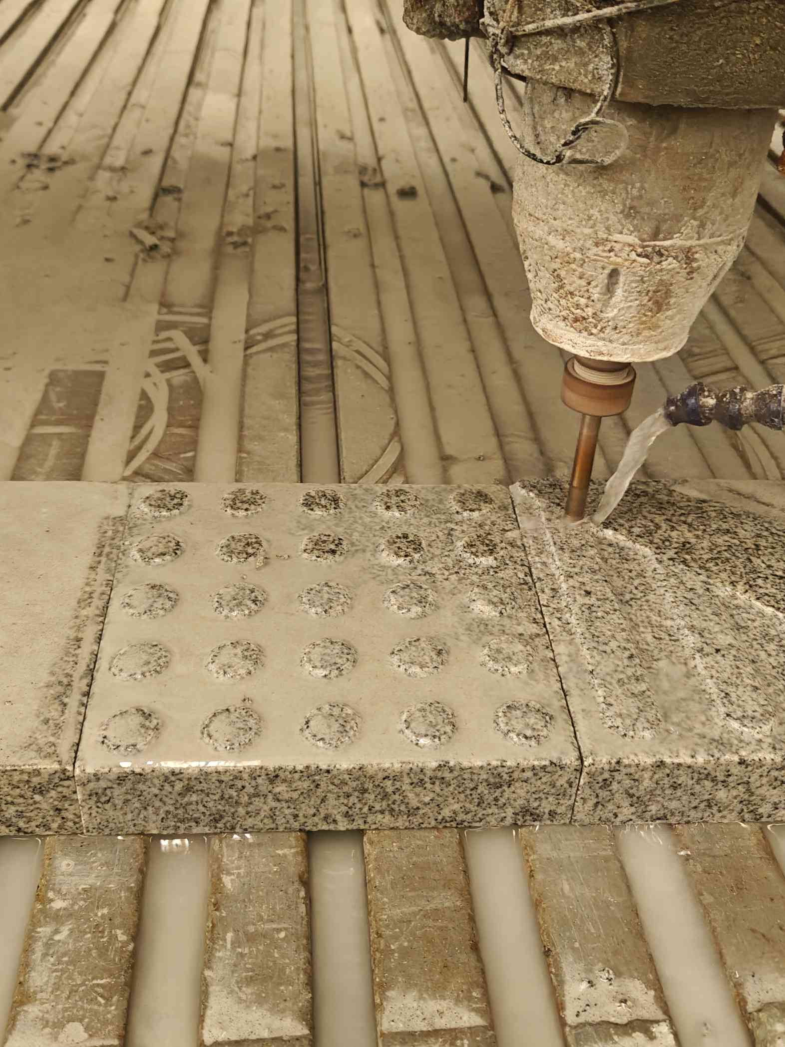 舟山 芝麻白花岗岩石材盲人石、盲道石、盲点石