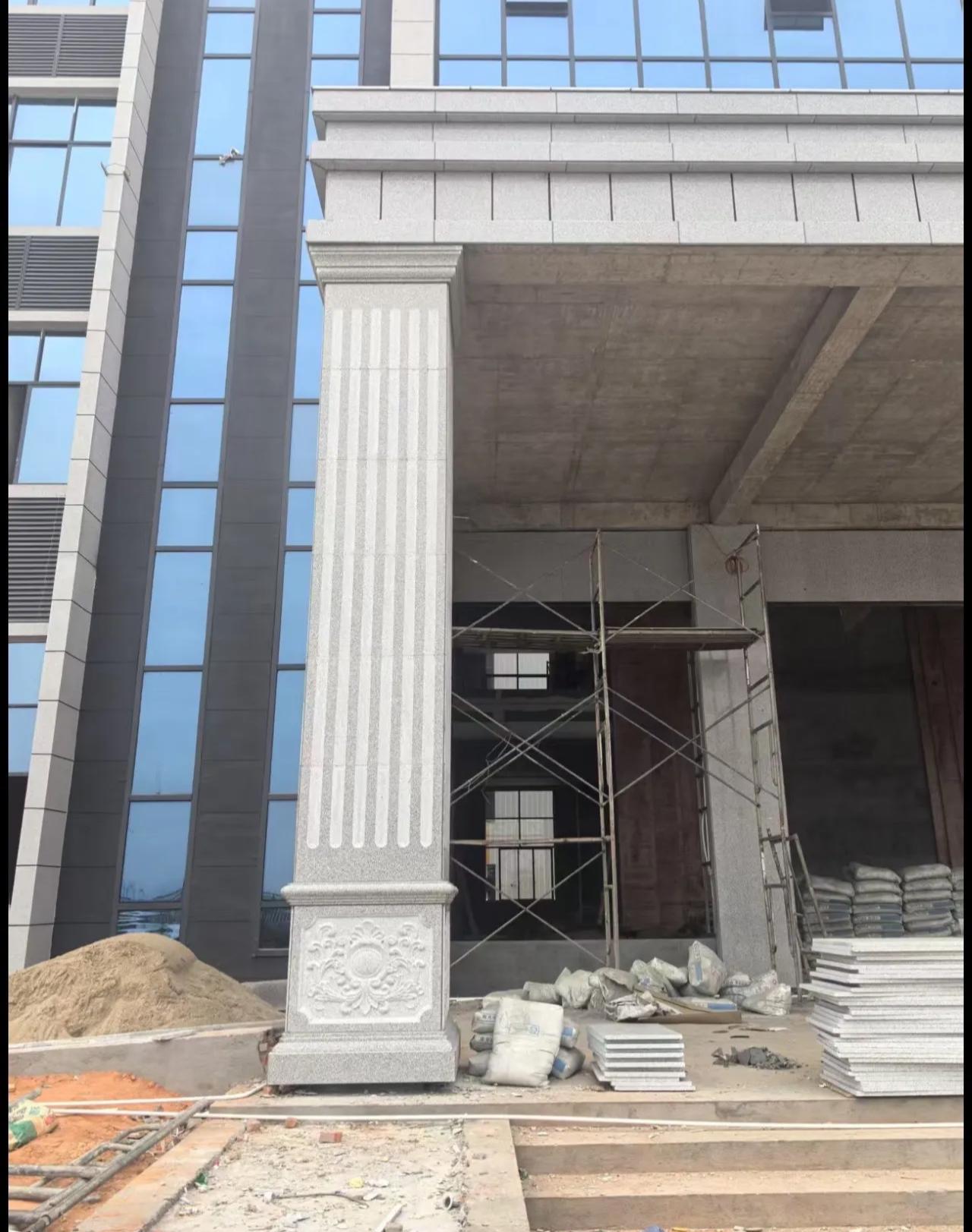 舟山 芝麻白光面花岗岩门楼大柱（罗马柱）配雕花底座