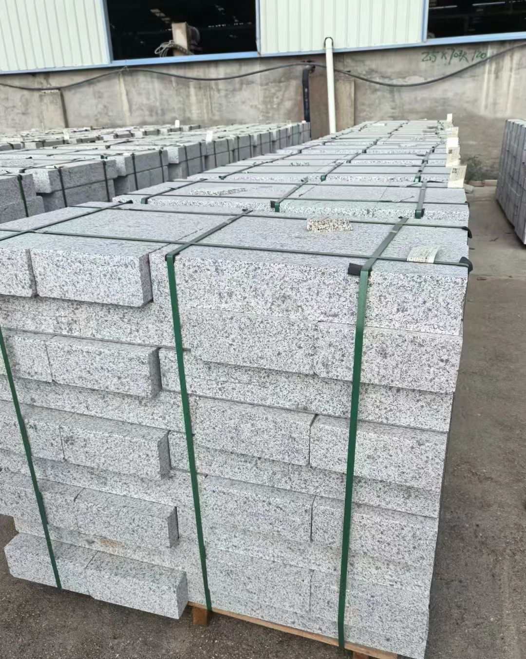 舟山 白麻花岗岩路沿石，弧形路沿石，道牙石，马路牙子，界石，路缘石，平沿石，直岩石，平缘石等