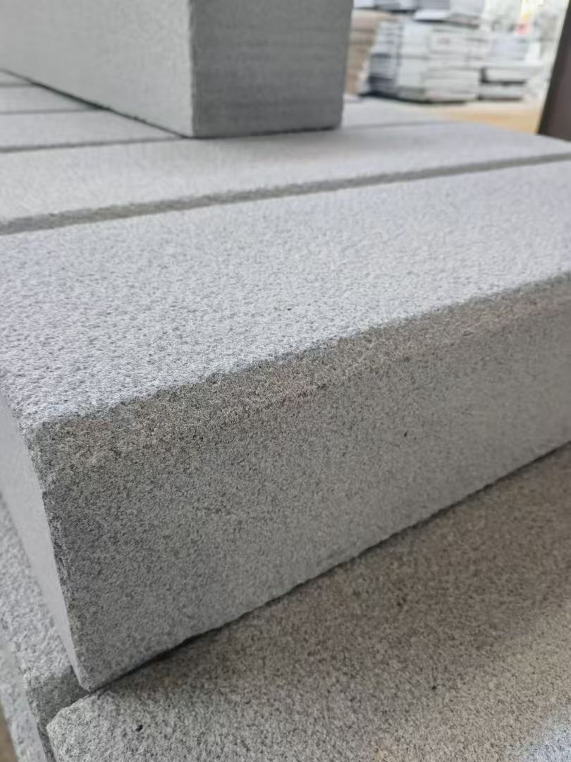 舟山 芝麻灰荔枝面路沿石