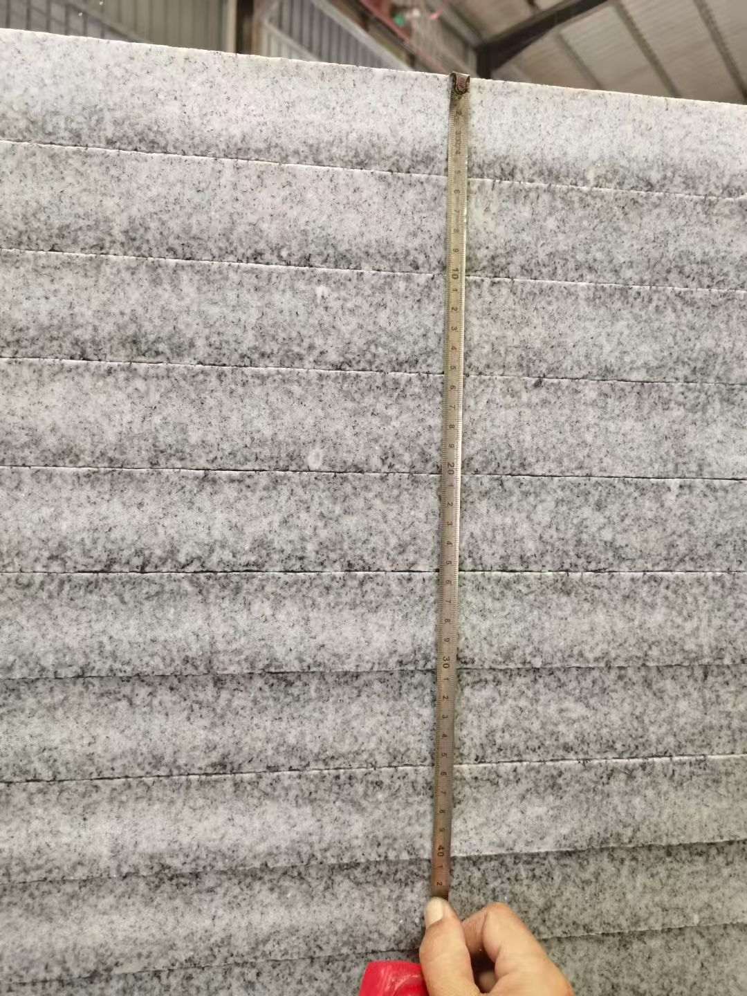 舟山 芝麻白火烧成品厚薄均匀，B料价格接近A料质量