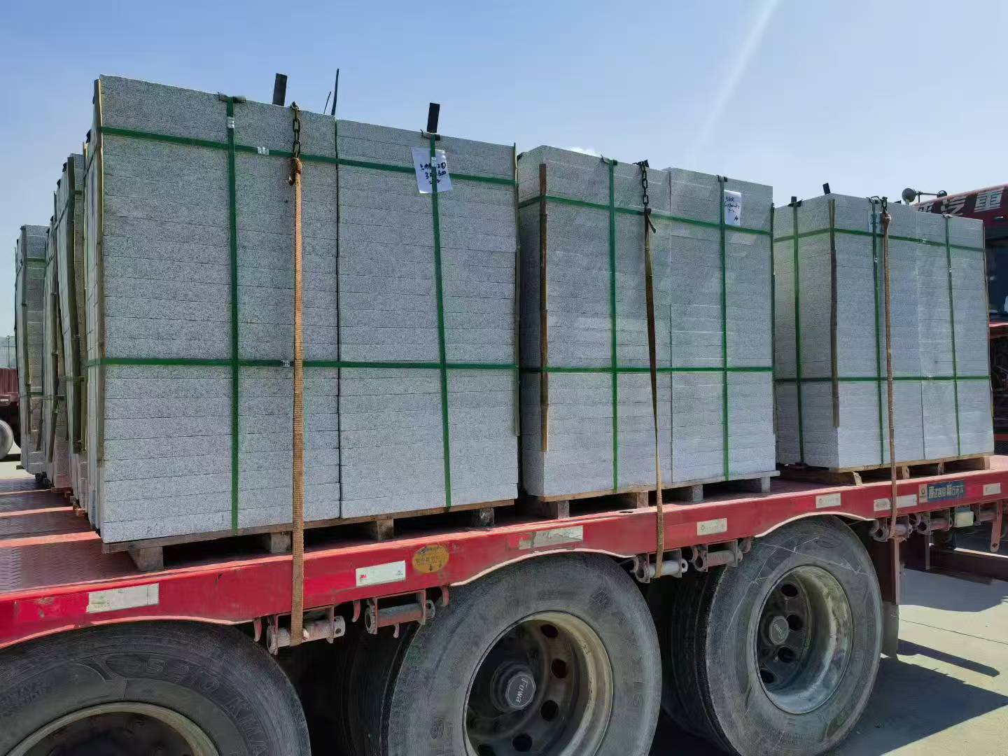 舟山芝麻白花岗岩出货日常地铺石