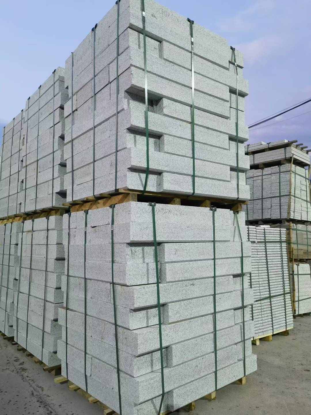 舟山 芝麻白花岗岩路沿石，路缘石，路肩石，道牙，立缘石，马路牙子，街沿石，侧石等