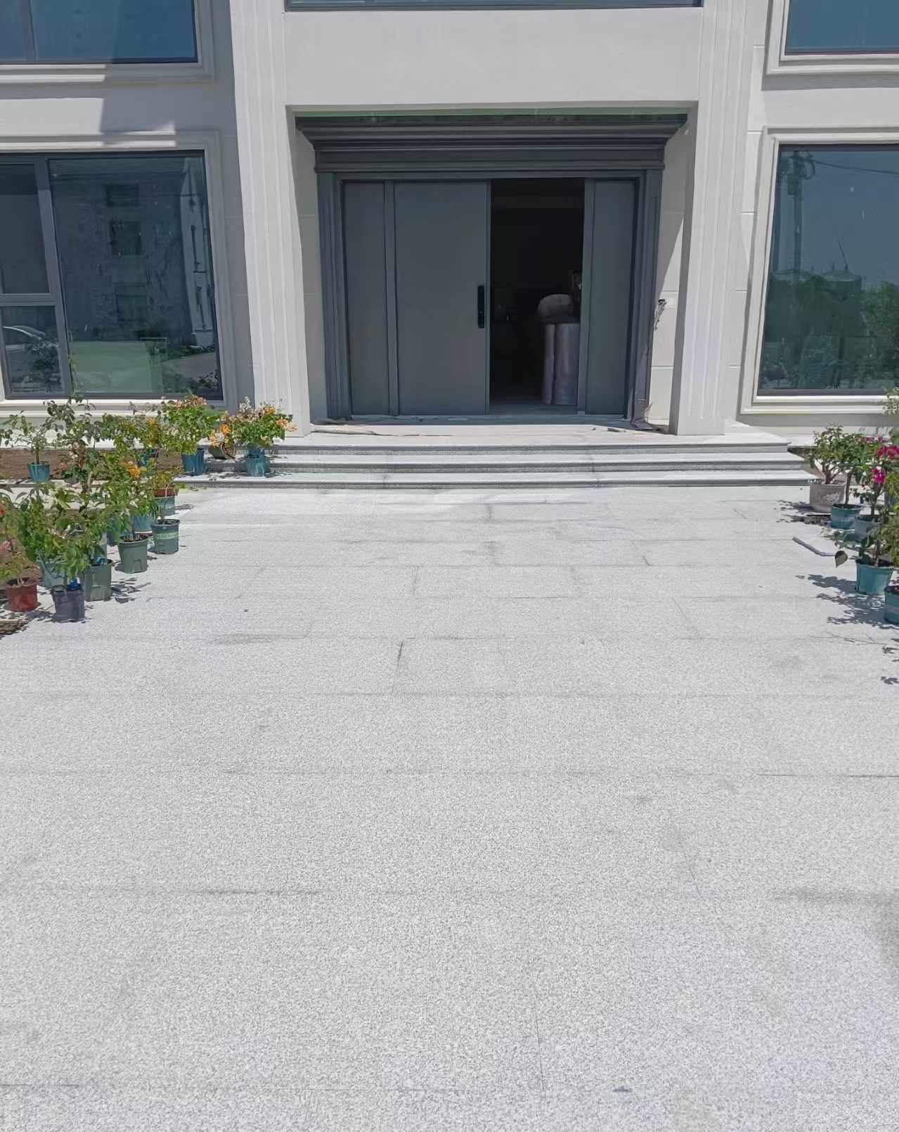 舟山 芝麻白花岗岩地铺石地面铺装