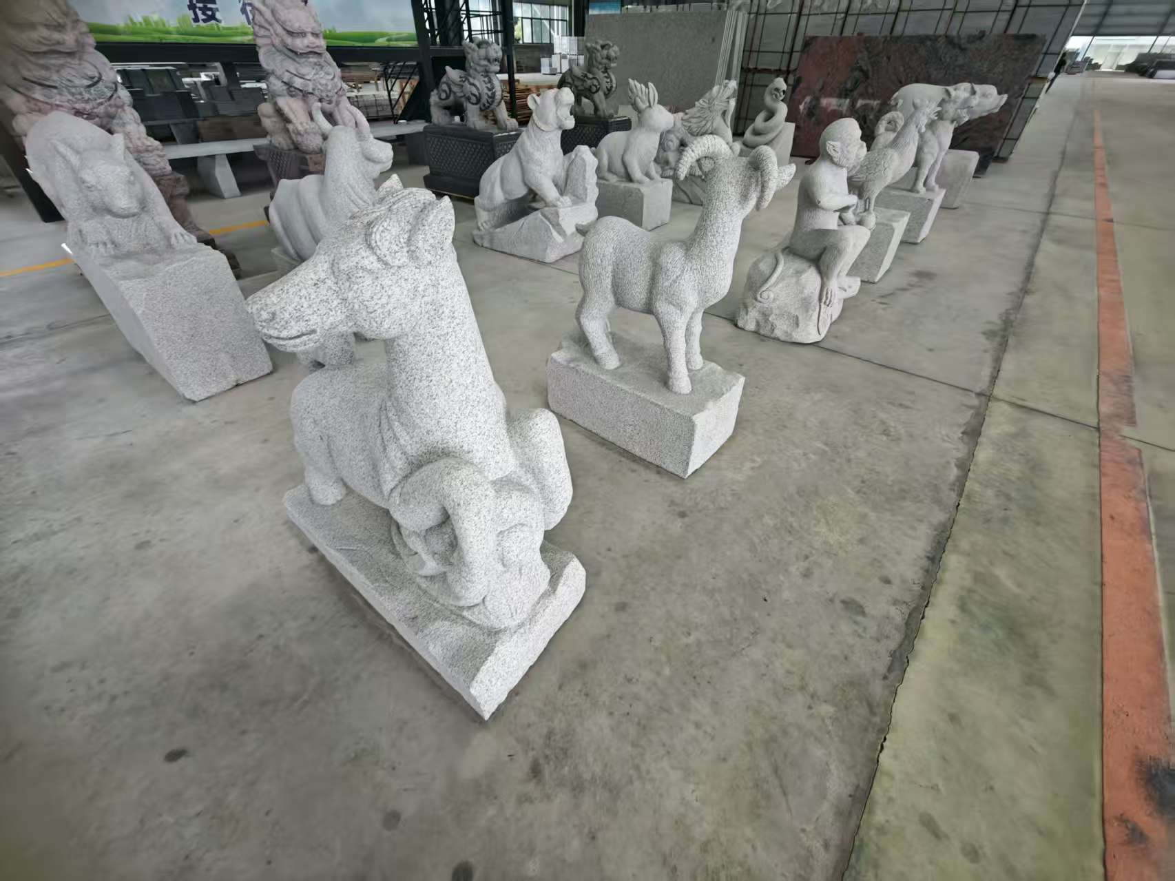 舟山 芝麻白花岗岩造型立体雕刻——十二生肖